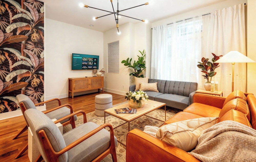 Luxury Retreat Double Rooftop Deck Game Room