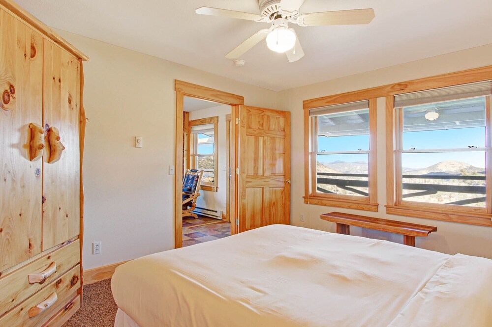 Ptarmigan Mountain 202 3 Bedroom Condo by RedAwning view 3
