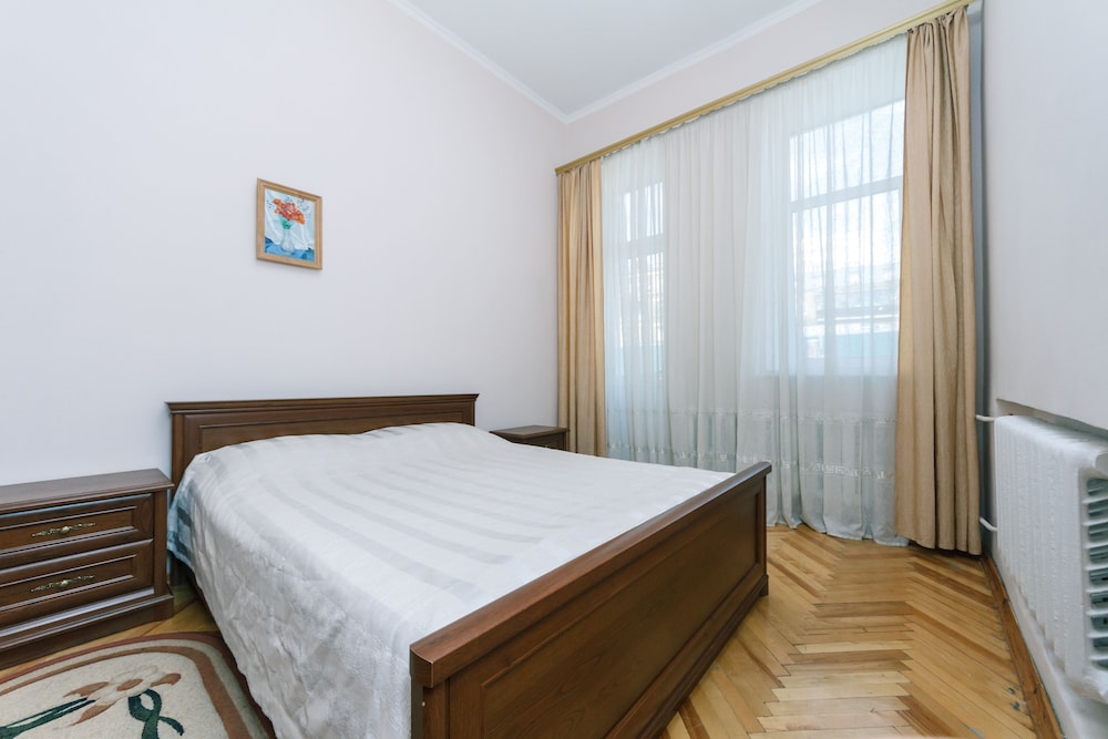 Alma Apartments