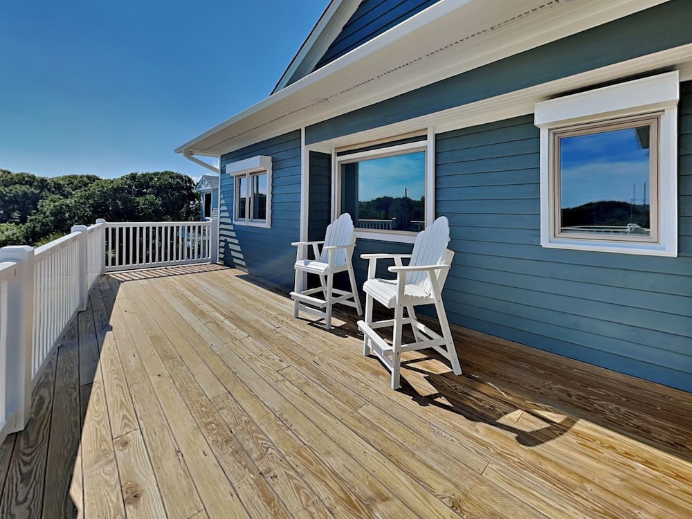 Shady Beaches by Topsail Realty