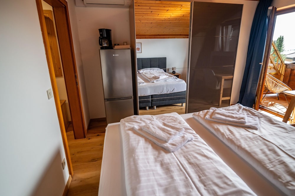 Lovely Apartment in Saalfelden With Balcony