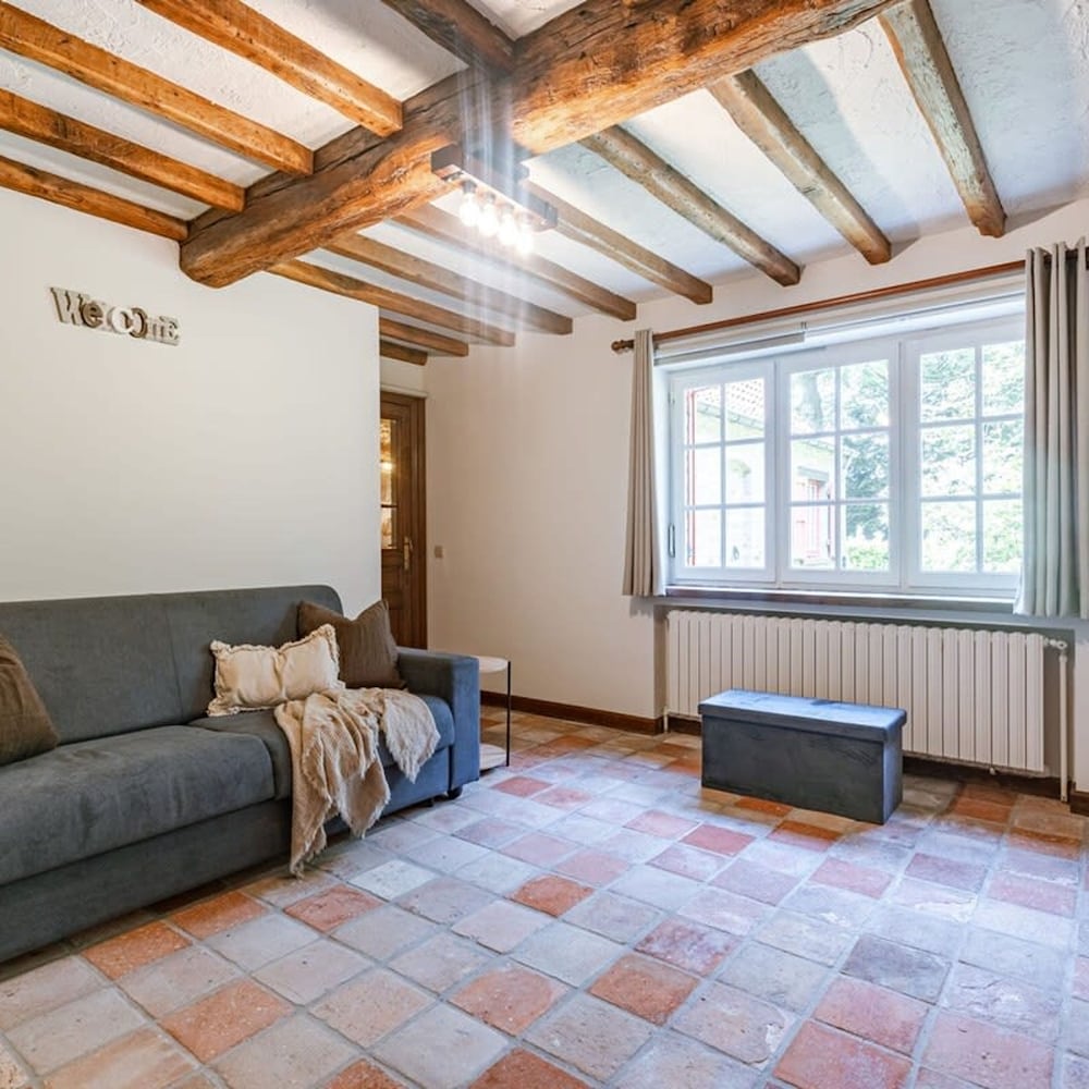 Authentic Villa Amore Located Near Bruges