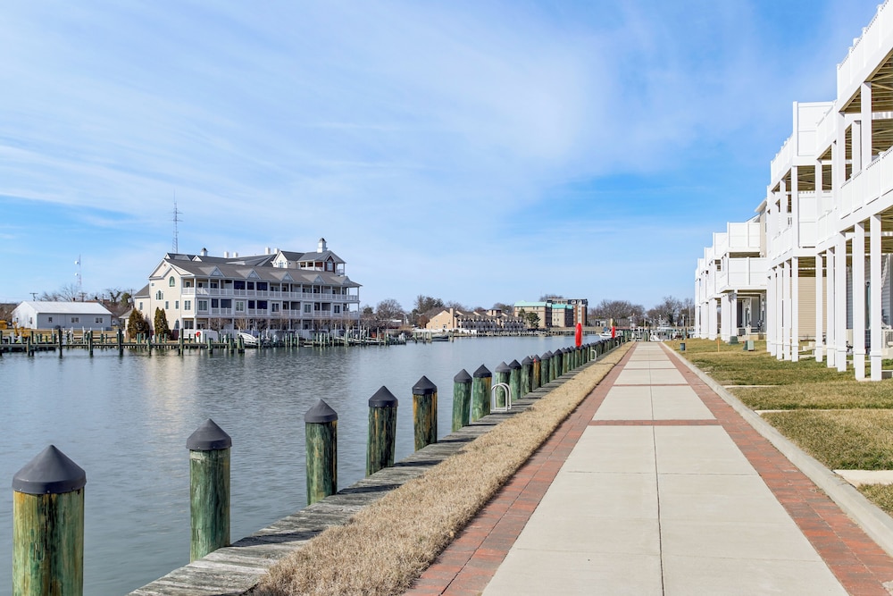 Walk to Dtwn: Waterfront Eastern Shore Townhome!