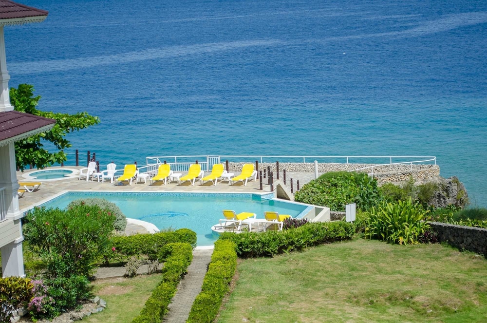 OceanFront Condo E-3 at Los Balcones