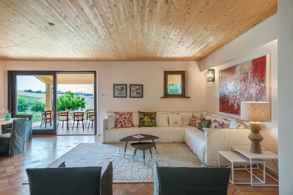 I Gelsi 12 2 by Marche Holiday Villas