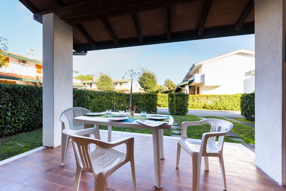 Townhouse With Pool, Garden and Close to Beach photo 5