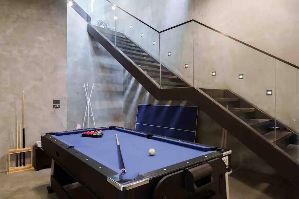 Luxury Pool Villa With Jacuzzi & Lift by Thonglor