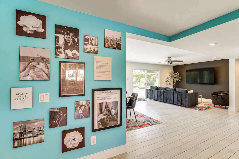 Mtn Views & Outdoor Oasis: Palm Springs Getaway