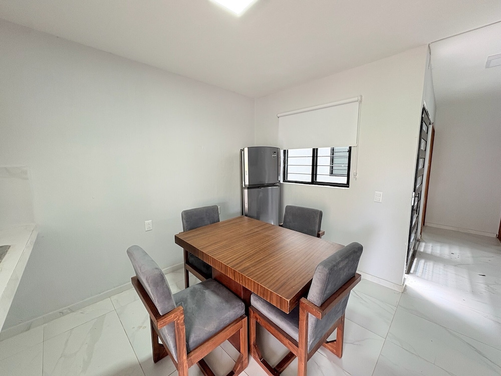 Residencia Gran Coyula Orange A