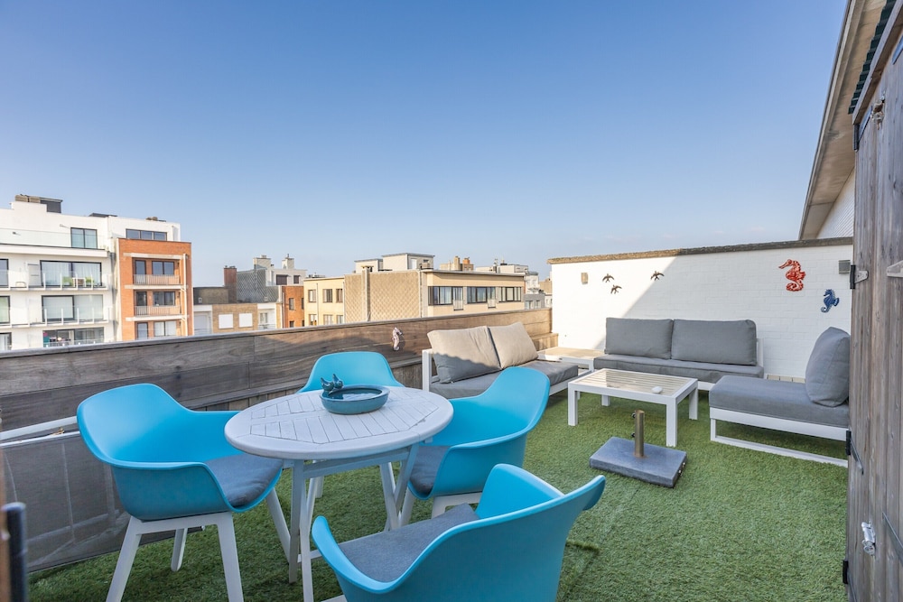 Penthouse Near Koksijde Beach