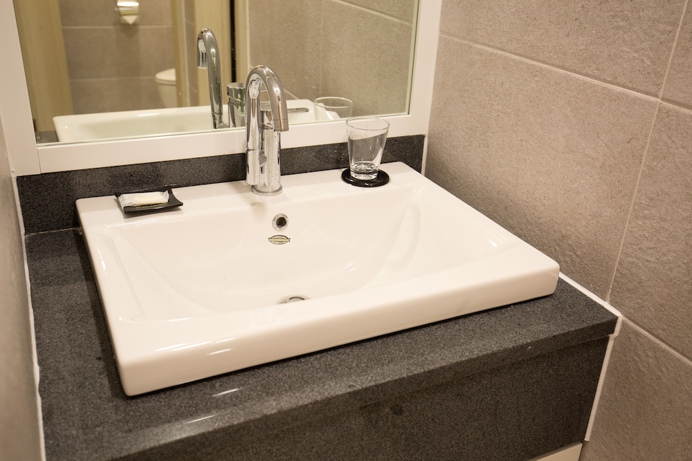 Cheonjiyeon Crystal Hotel 36
