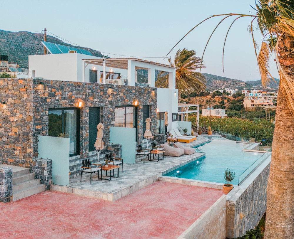 Plakakia Luxury Apartments