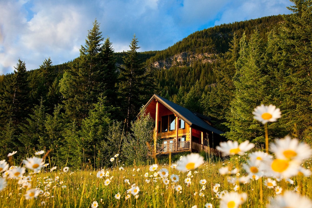 Mount 7 Lodges