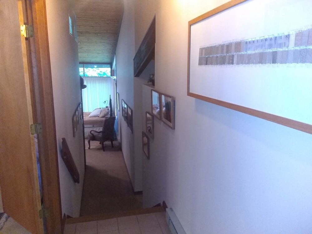 Tanglewood Suites - Property Image 11