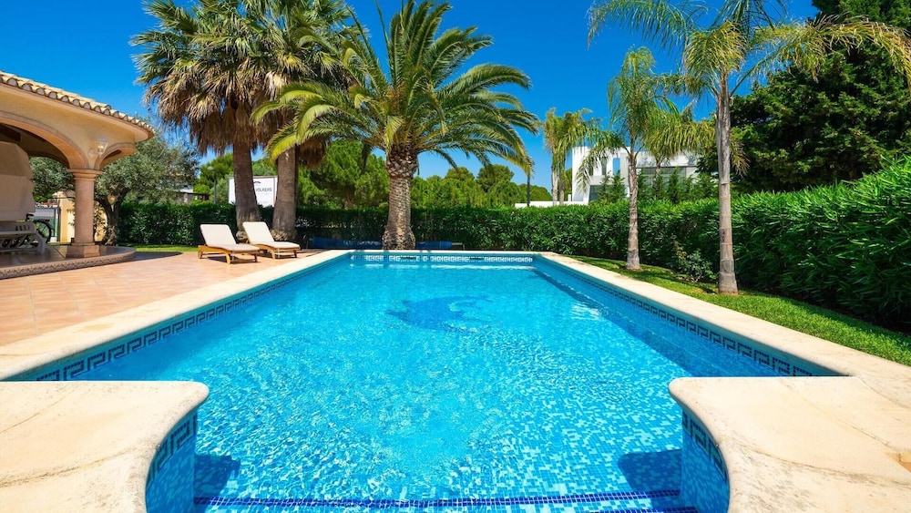 3-bed Villa Las Rotas