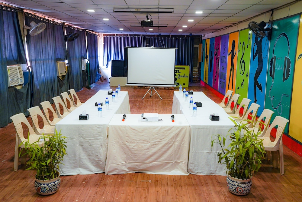 meeting & event spaces