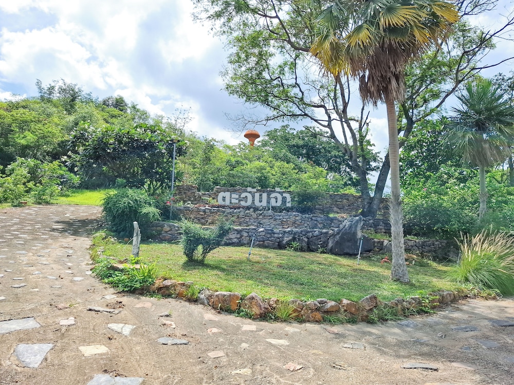 Tawan Ja Resort