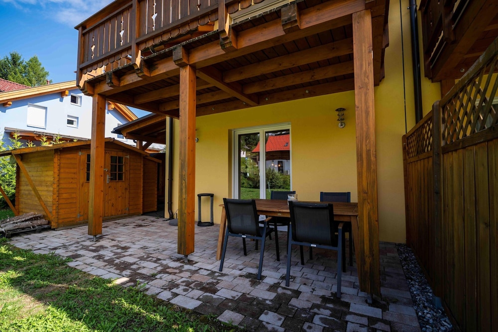 Villa With Terrace, Sauna Near the Border Triangle