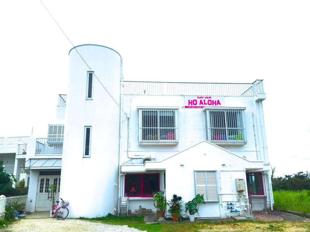 Guesthouse Ho Aloha - Hostel