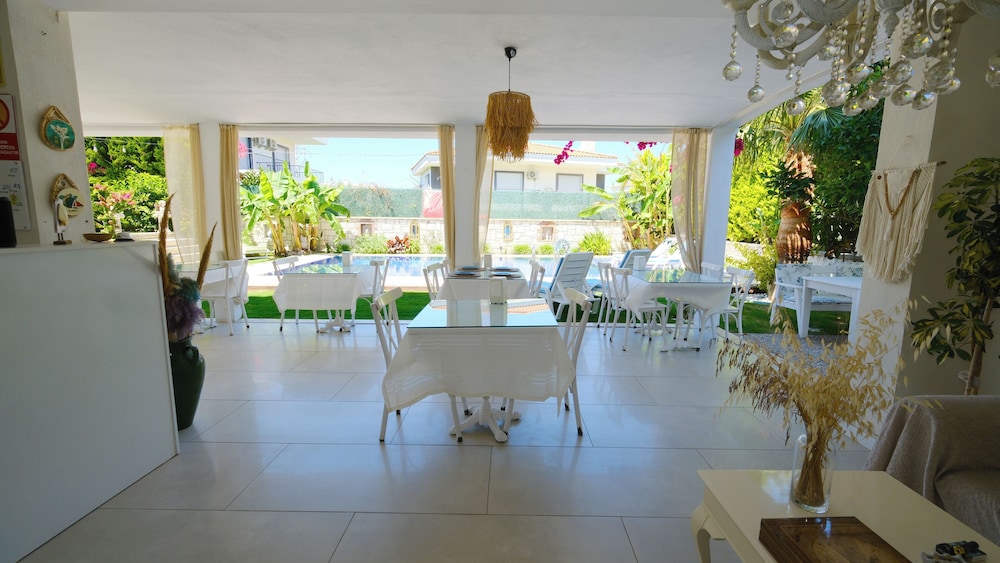 Lavinia Garden Alaçatı - Image 94