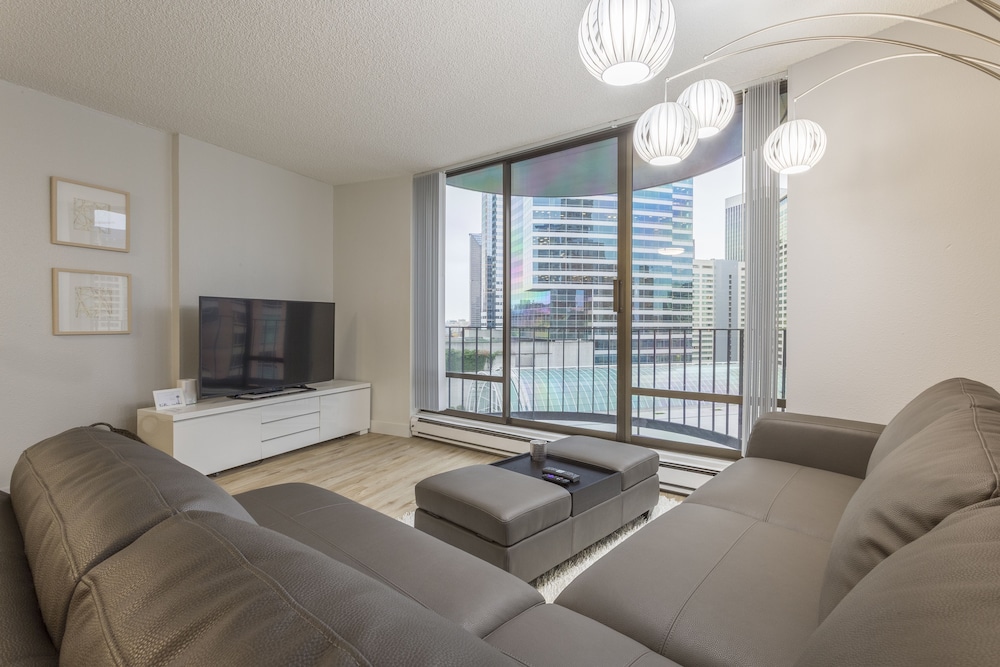 Domicile Suites at Cove