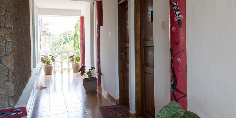 Q-Bar & Guest House