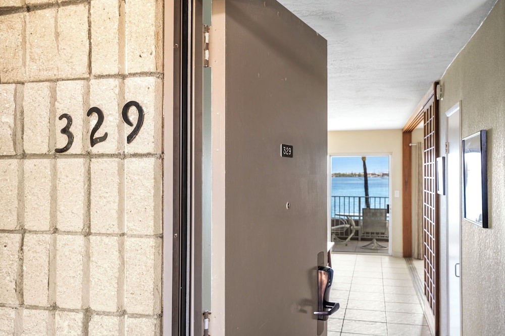 Ocean Front - Direct View of Kailua Bay - Vrkcv