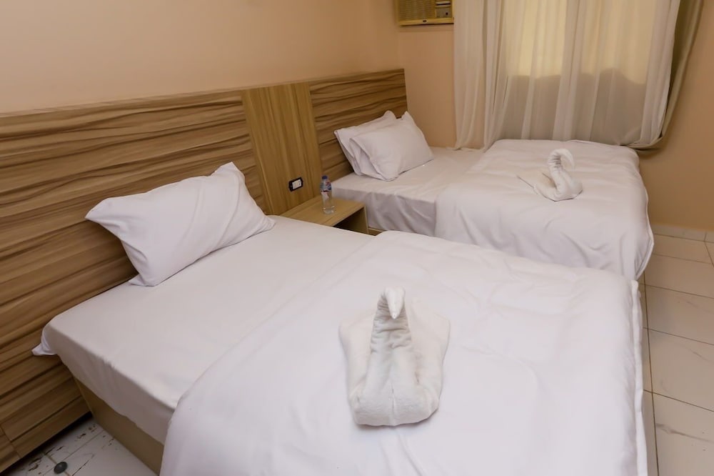 Pyramids Express View Inn
