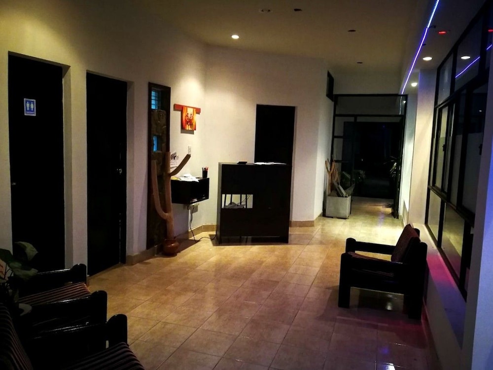 Hostal Casa Flores