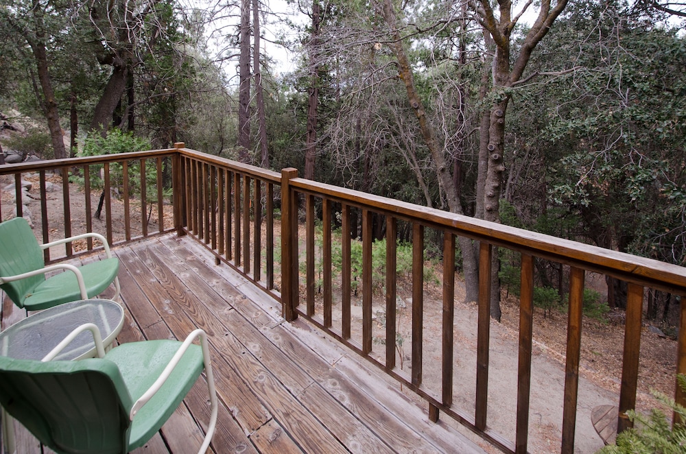 Idyllwild Bunkhouse