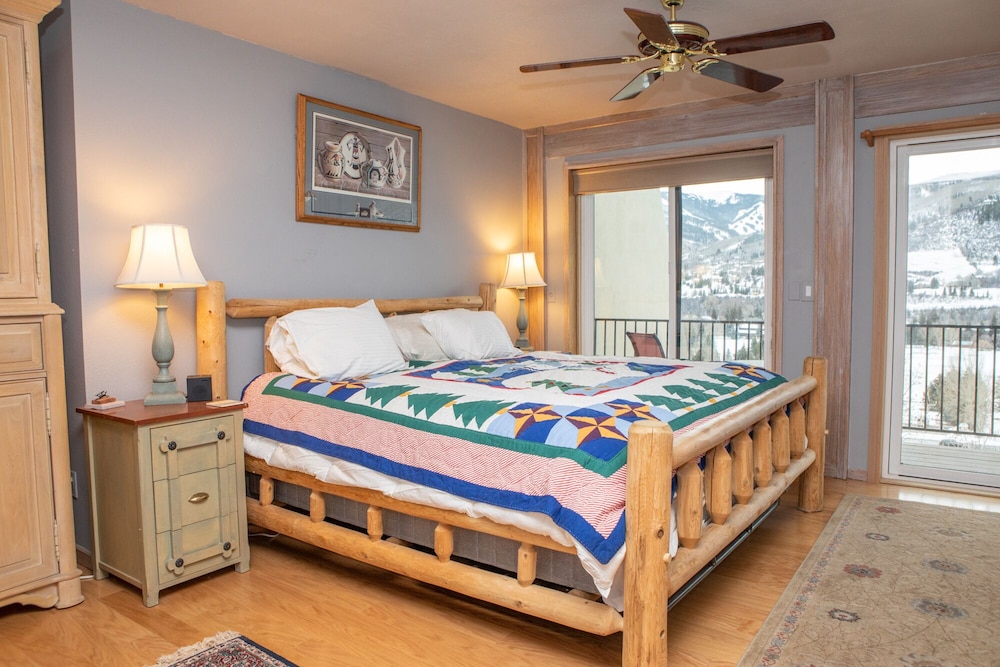 16 Chambertin Townhomes 2 Bedroom Townhouse by RedAwning