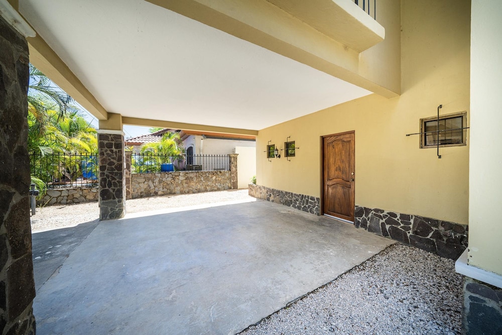 Freshly Updated 3BR With Pool Walk to the Beach Casa Luz de Luna