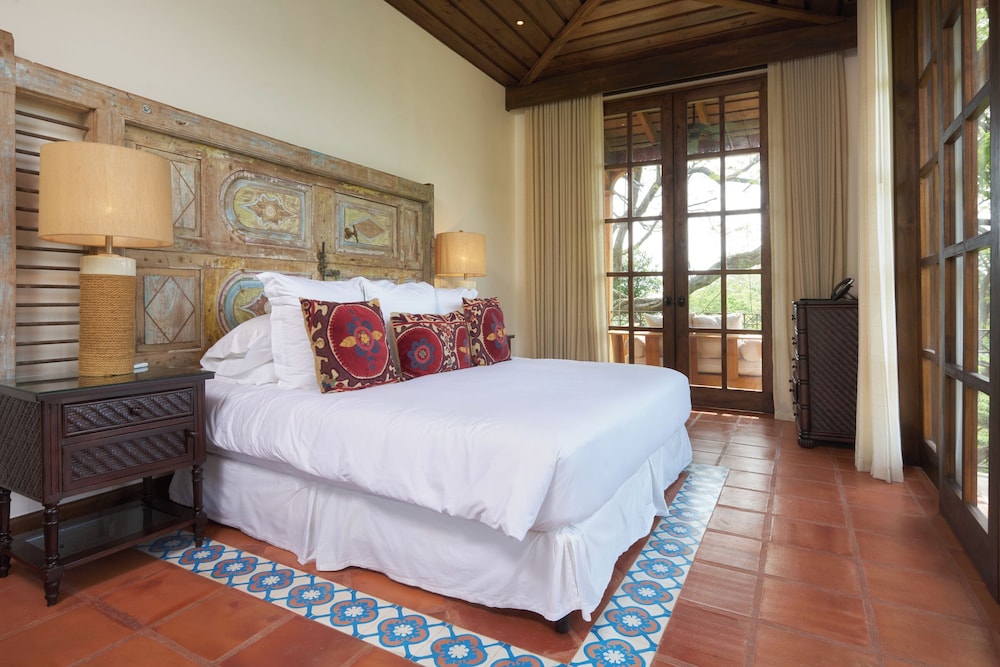 Las Catalinas Doorway