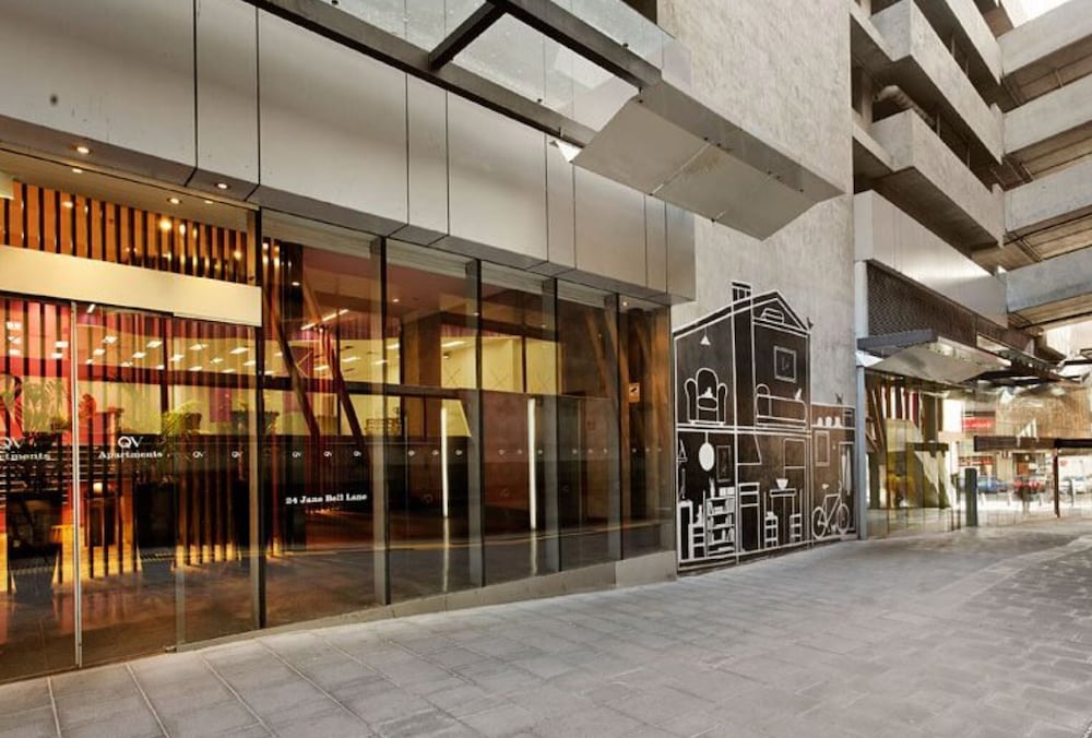 Readyset Apartments at QV