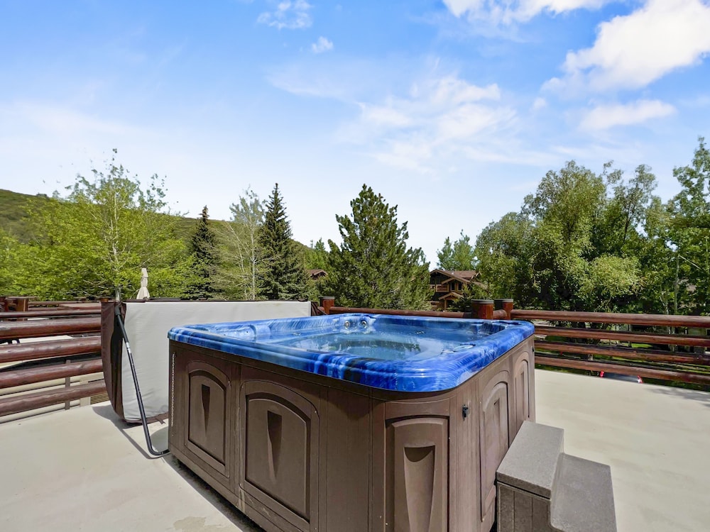 Deer Valley Escapes - Park City Ski Resort Condos