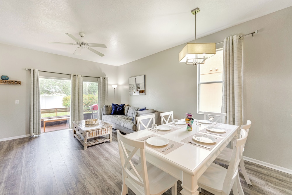 9 Mi to Disney: Gated Resort Escape w/ Pool Access