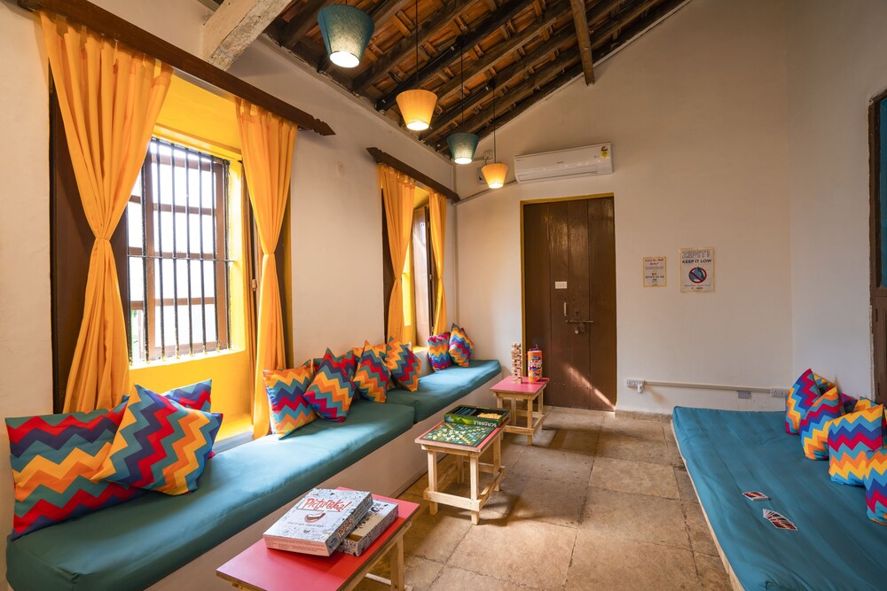 goSTOPS Lite Goa, Calangute