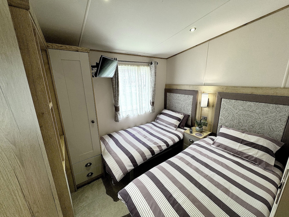 Hopton Lodge Retreat