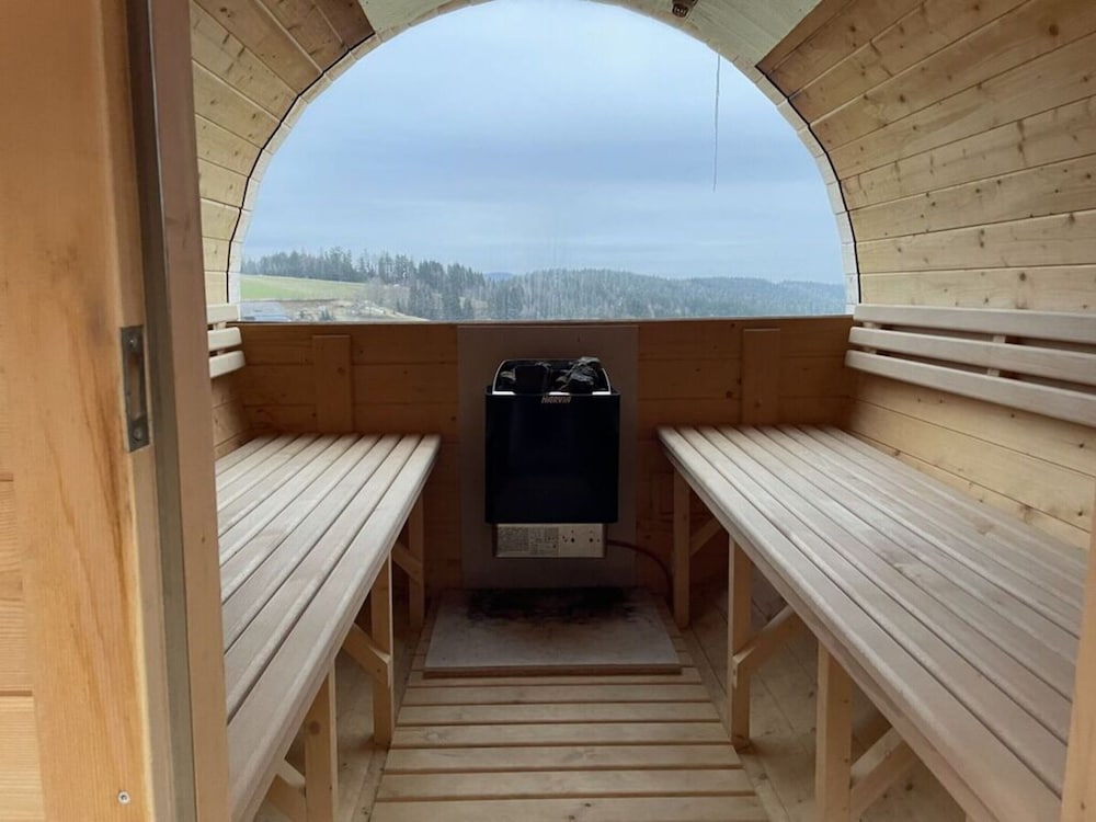 Andi's Berghutte Comfortable Holiday Residence view 3