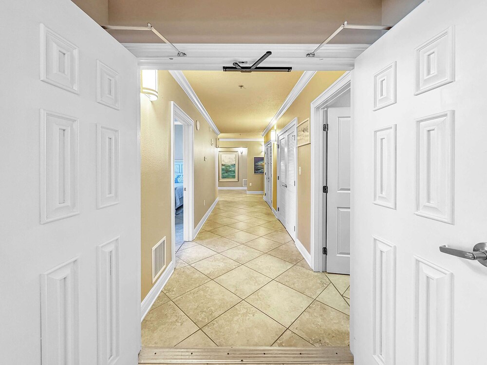 Oceanfront Luxe Pool + Beachfront Free Golf