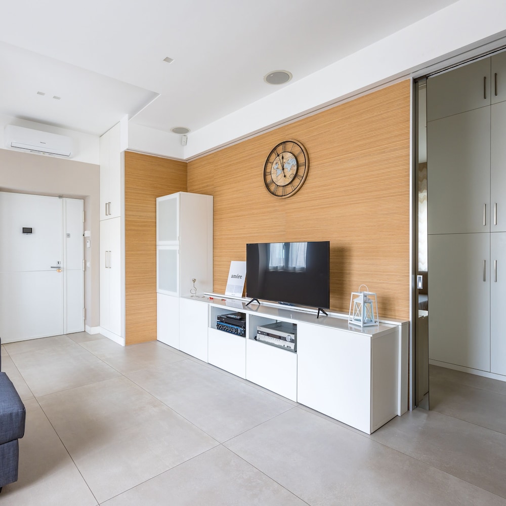 Malta Modern and Lovely Flat With Parking