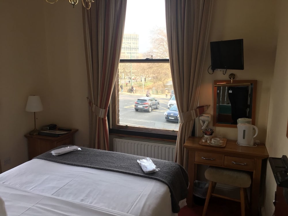 The Leeson Lodge