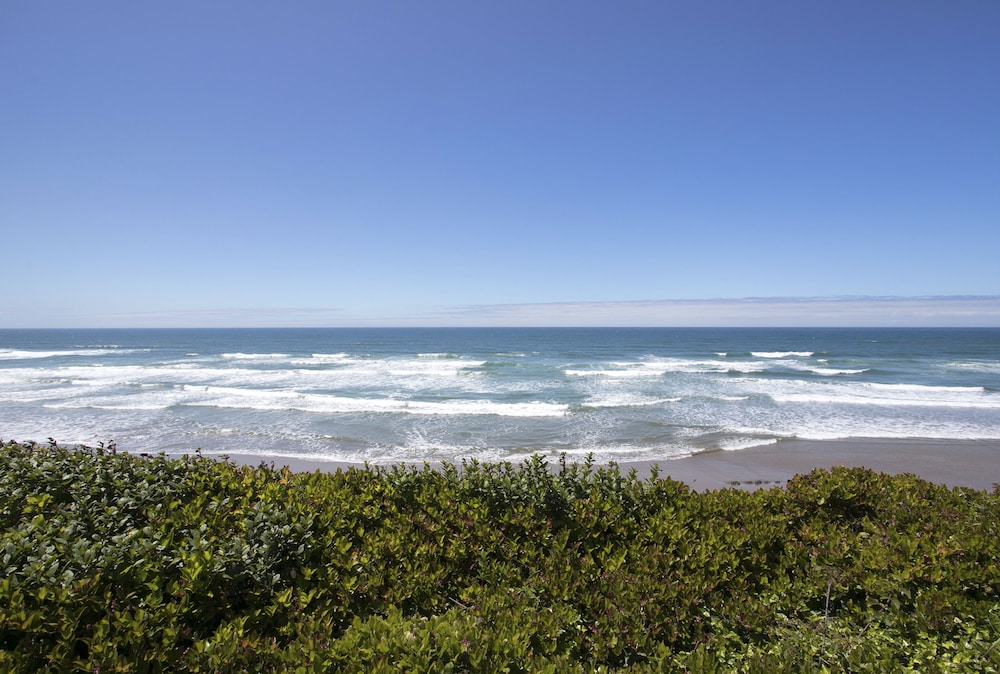 Moolack Shores Inn