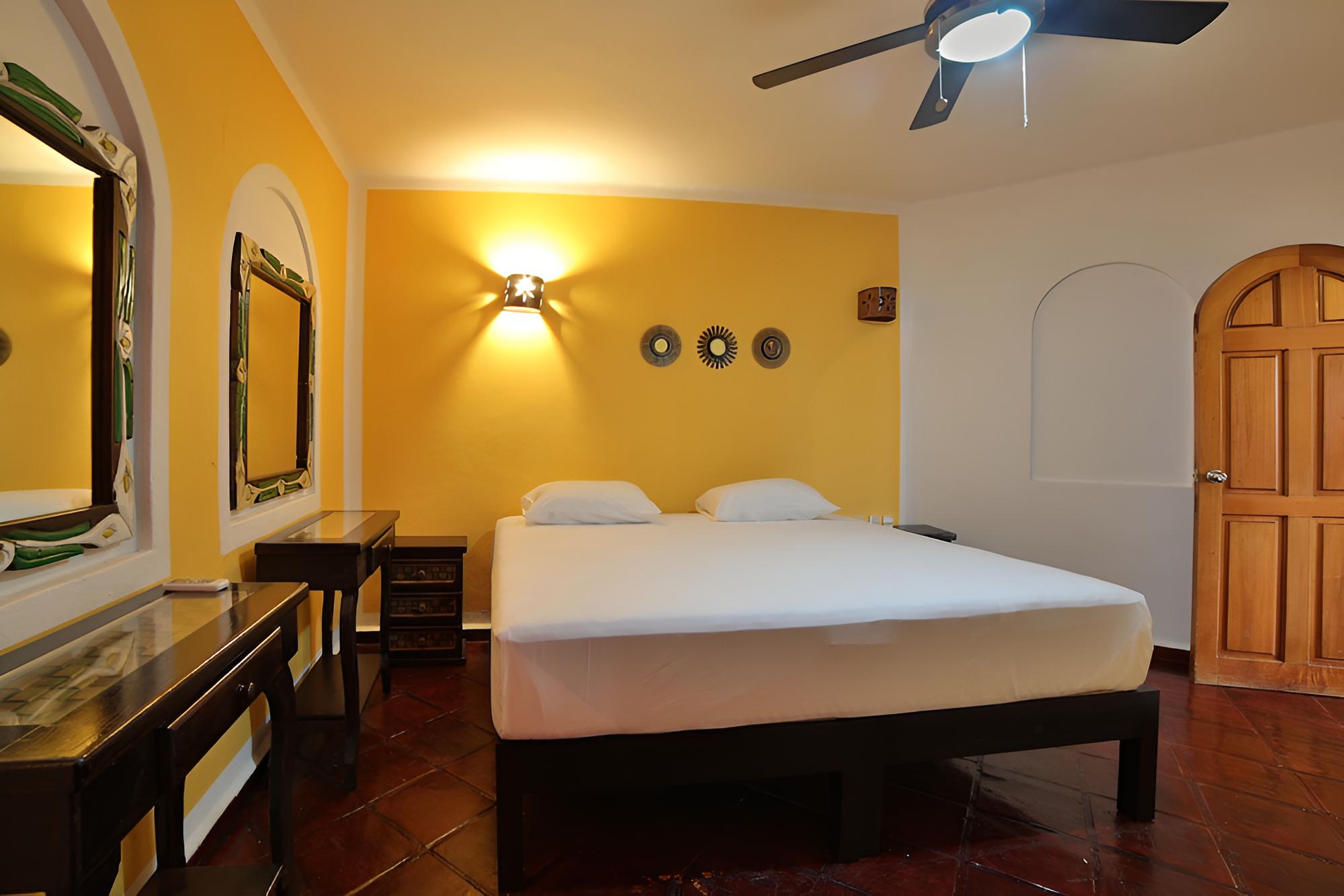 Alma y Mar Suites view 2