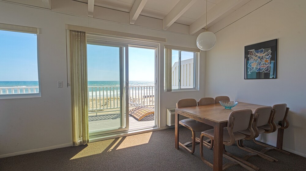 Sea Crest Resort