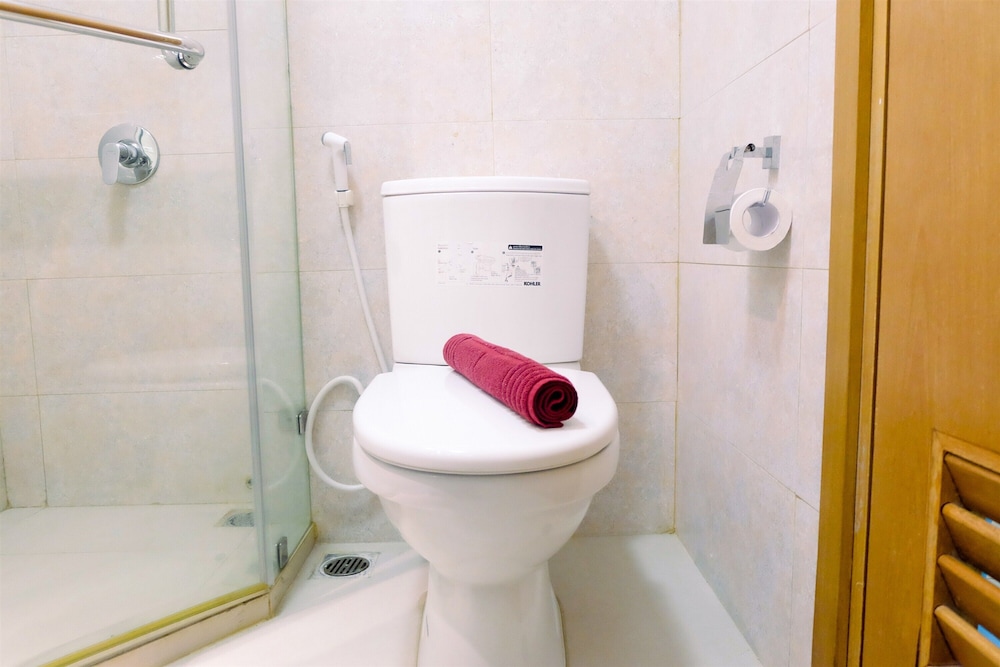 Comfy 2BR The Mansion Apartment Kemayoran view 5