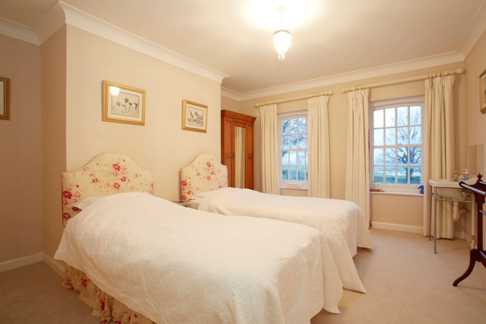 Historic Hall Wing nr York Leeds Free Hot tub