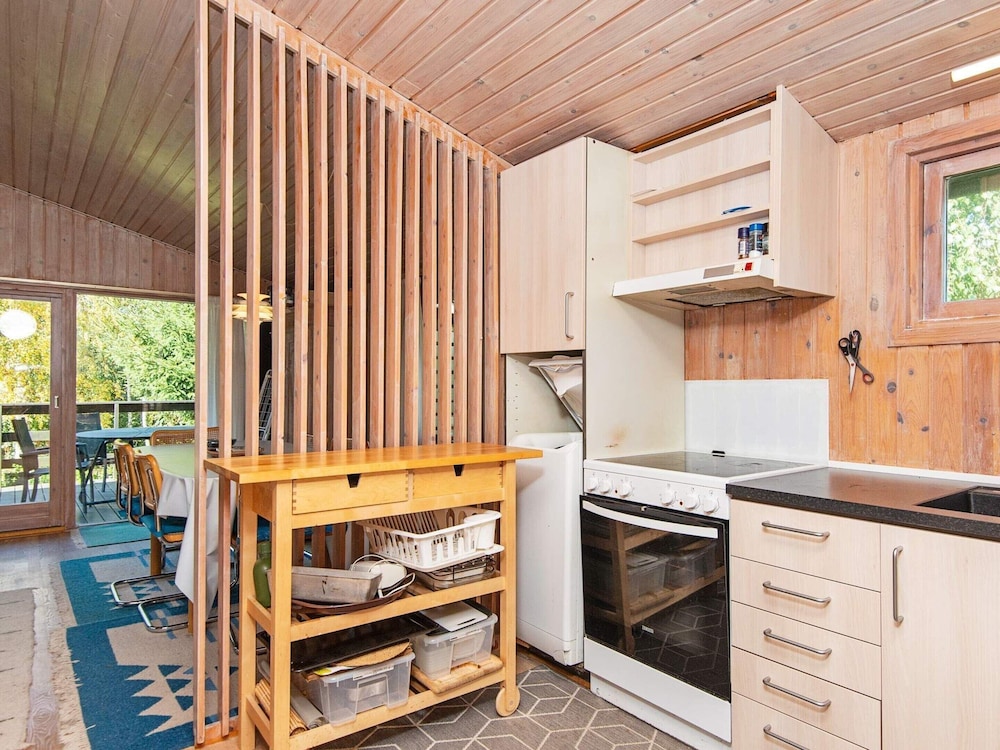 6 Person Holiday Home in Glesborg-by Traum