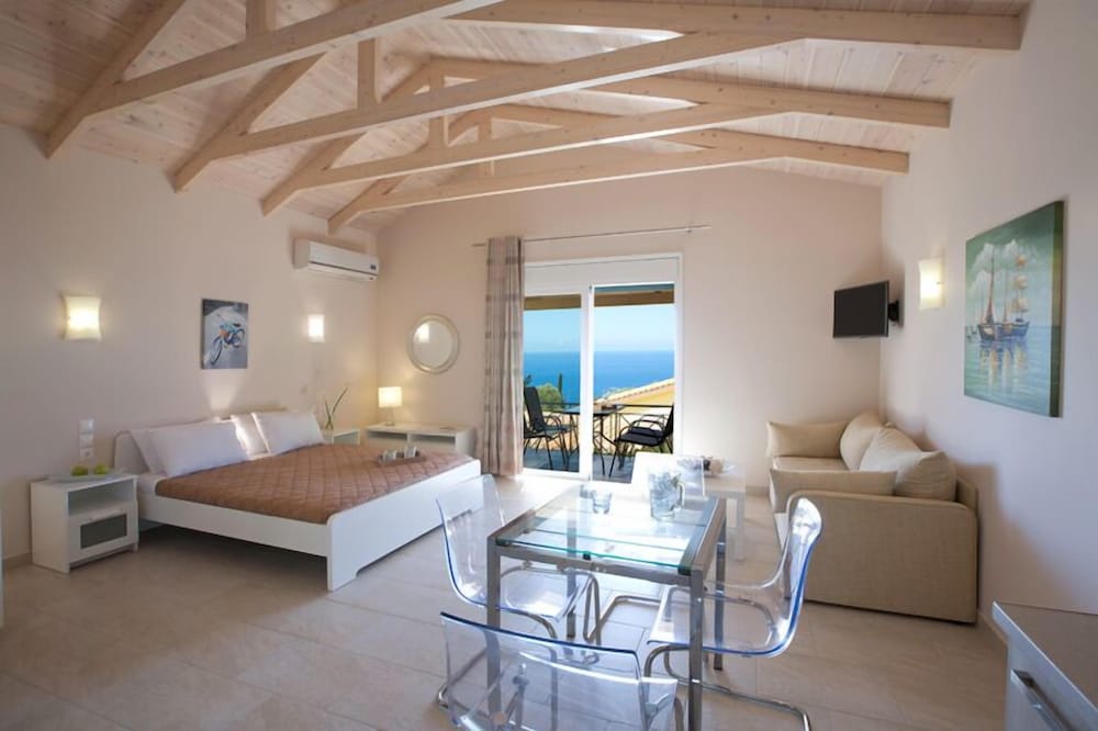 Pantheon Villas