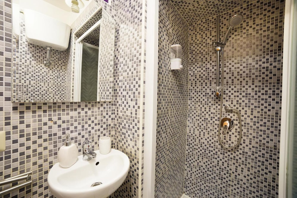 Le 4 Stagioni Dante H Napoli Centro by ClaPa Group Dislocated Hospitality